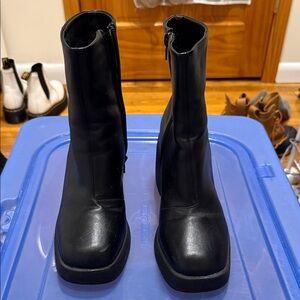 Elegant Black Heeled Boots for Women